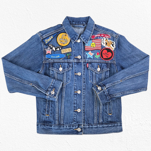 Levi’s Trucker Jean Jacket Patchwork Americana Graphic Statement Denim Size XS - Picture 1 of 13